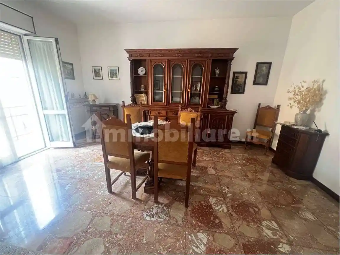 Appartamento in vendita a Piacenza