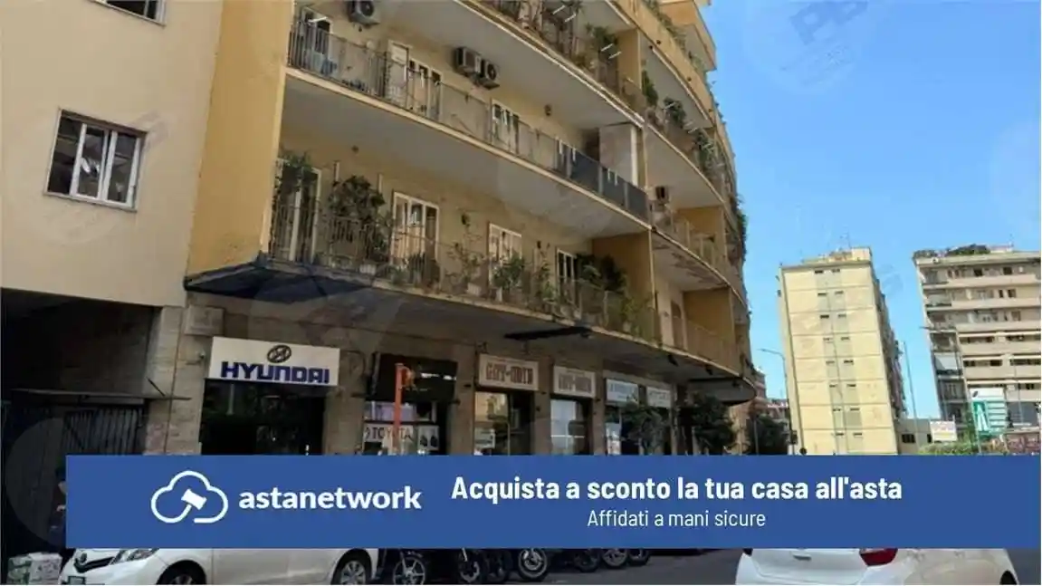 Appartamento in vendita a Napoli