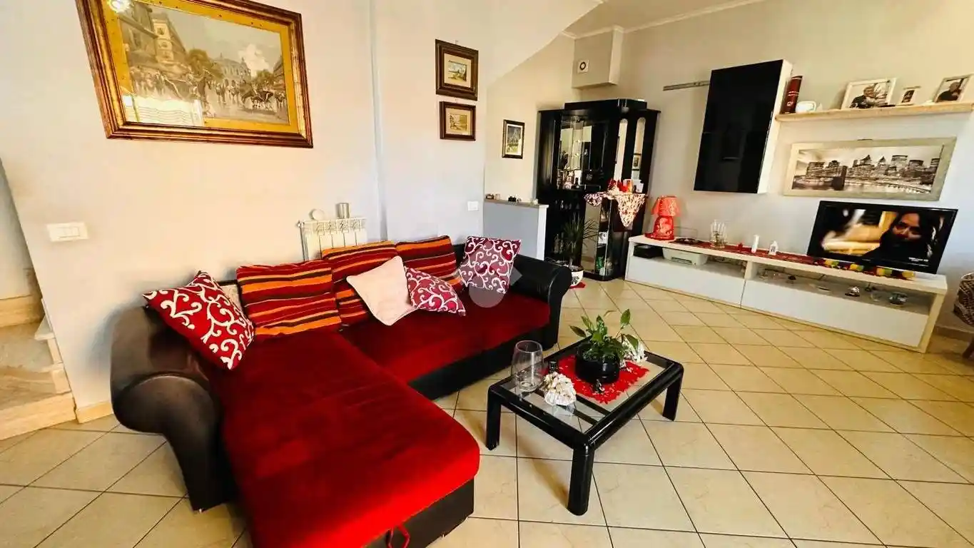 Villetta a schiera in vendita a Roma