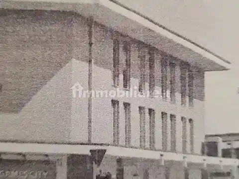 Palazzo - Edificio in vendita a Magenta