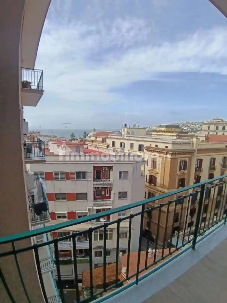 Appartamento in affitto a Napoli