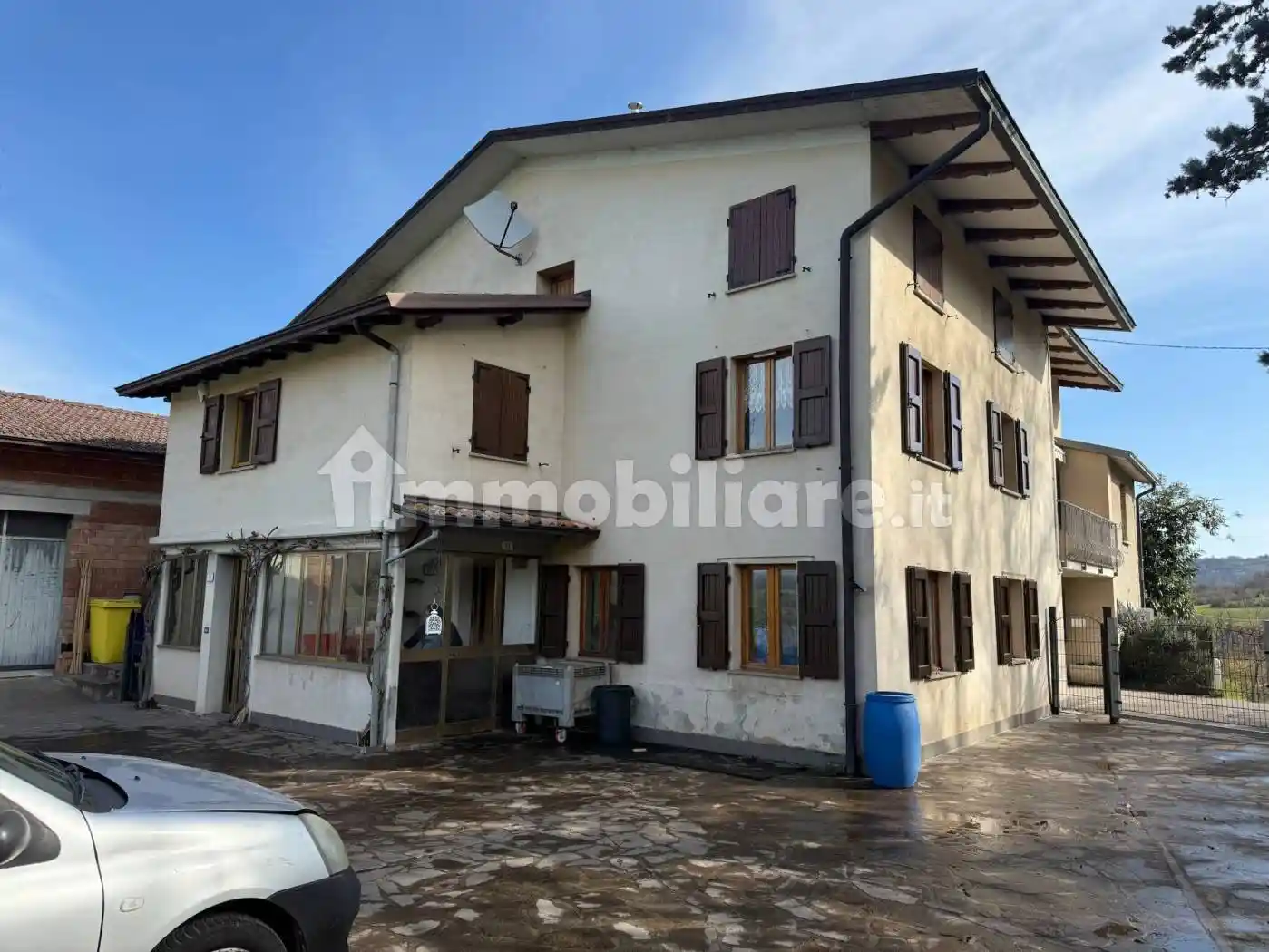 Appartamento in vendita a Canossa