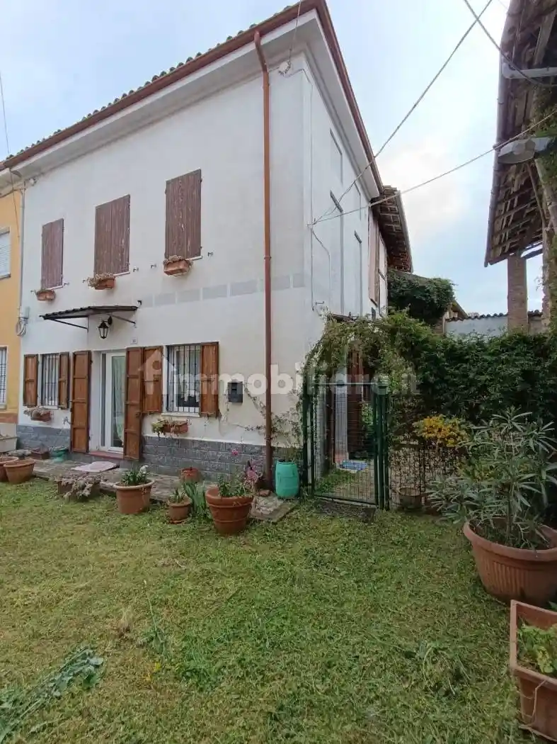 Villa in vendita a Borgoratto Mormorolo