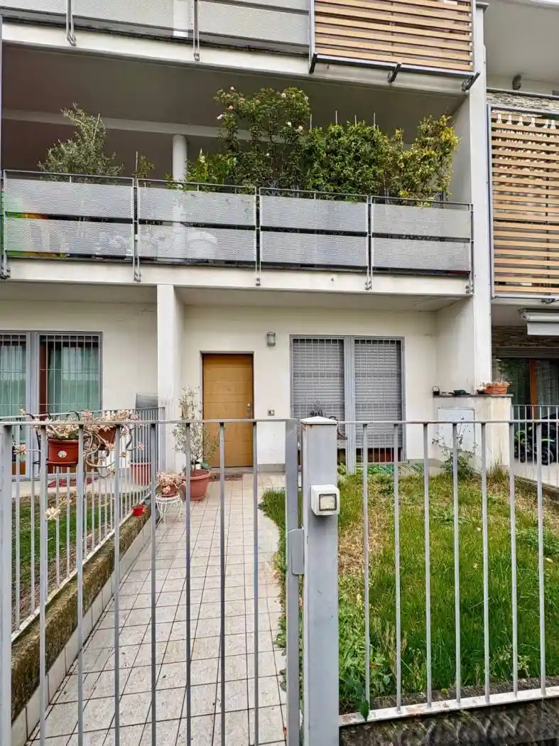 Appartamento in vendita a Biassono