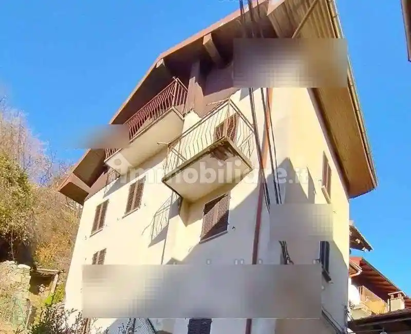 Appartamento in vendita a Arola