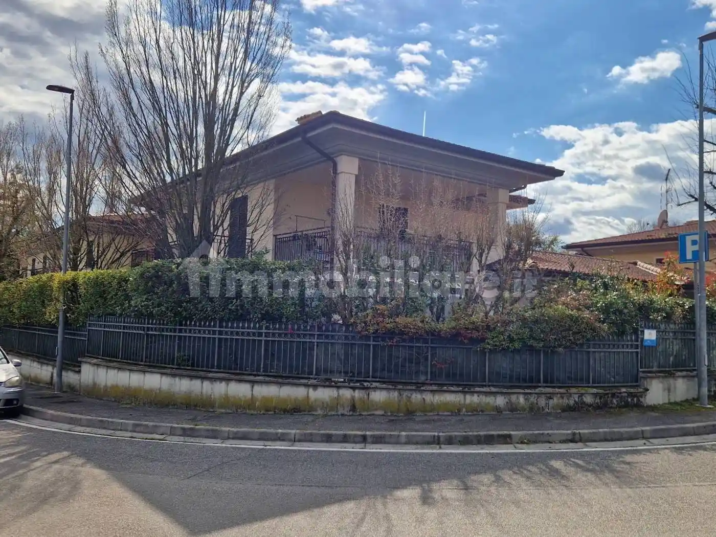 Villa in vendita a Polpenazze del Garda