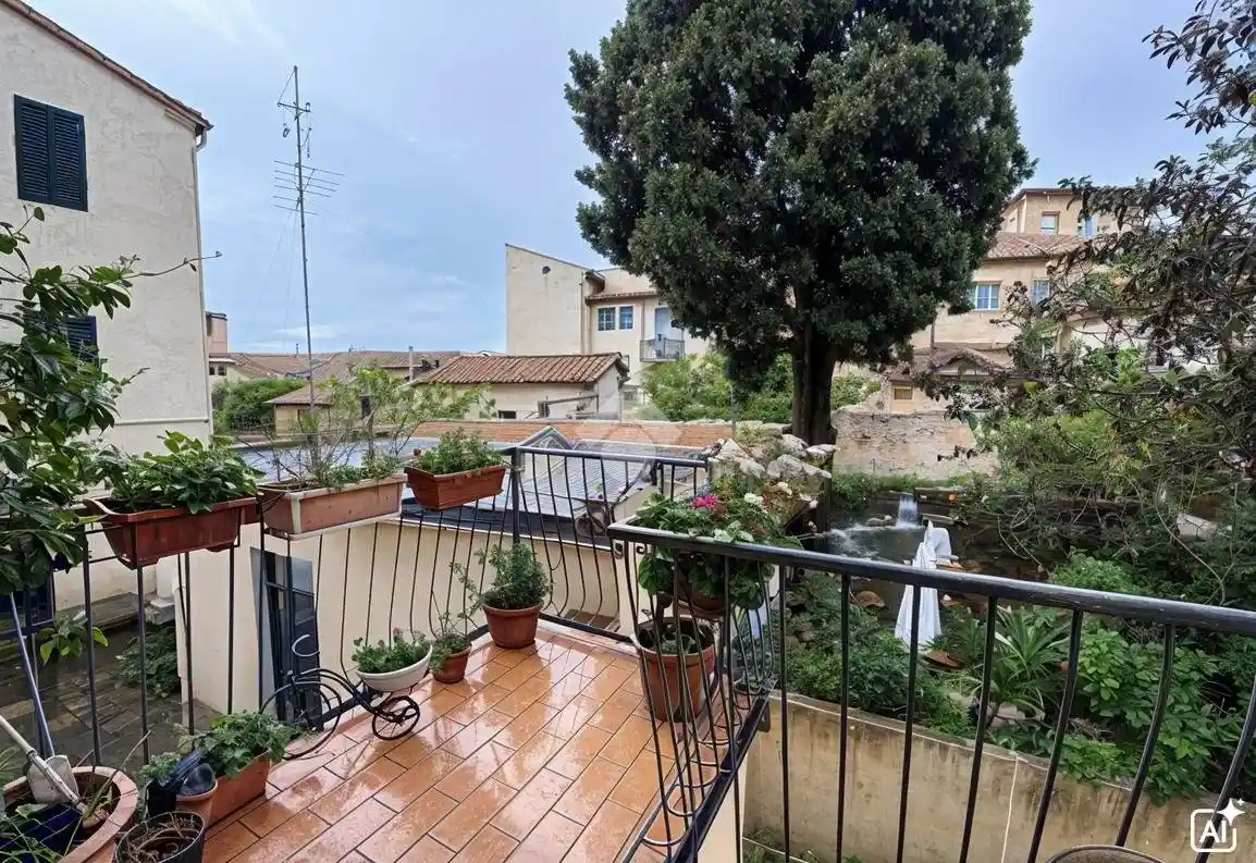 Casa indipendente in vendita a Prato