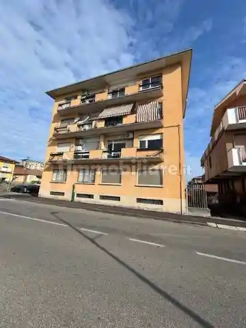 Appartamento in affitto a Novara