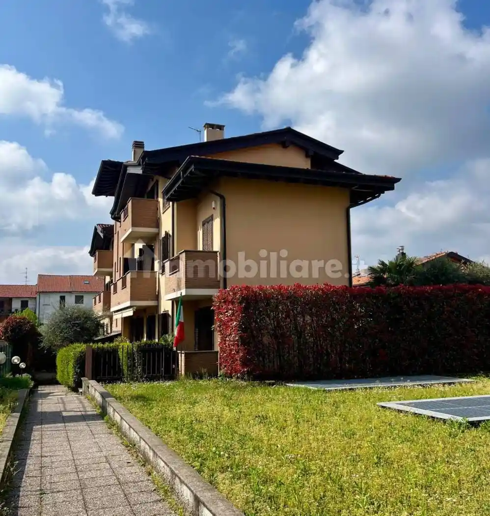 Appartamento in vendita a Turate