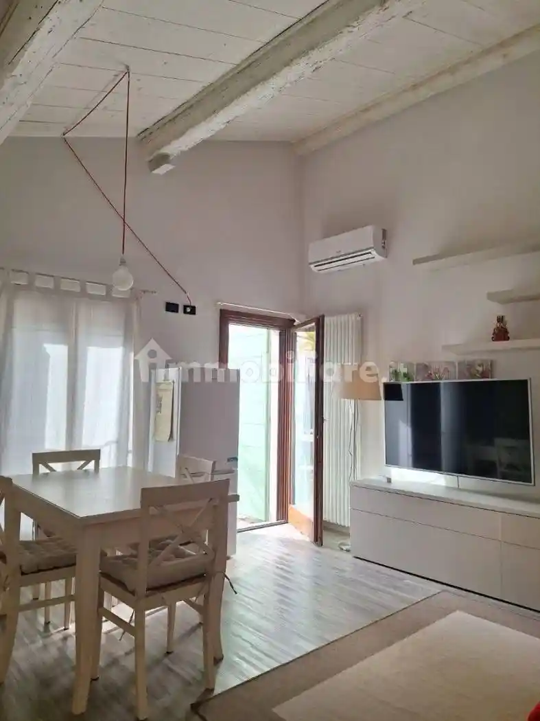 Casa indipendente in vendita a Mantova