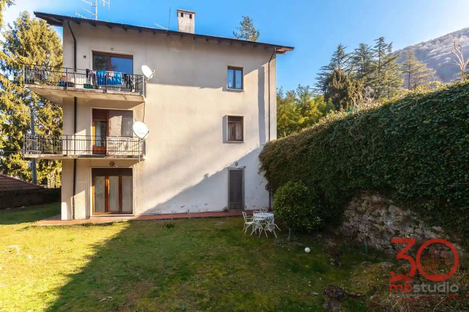 Villa in vendita a Orino