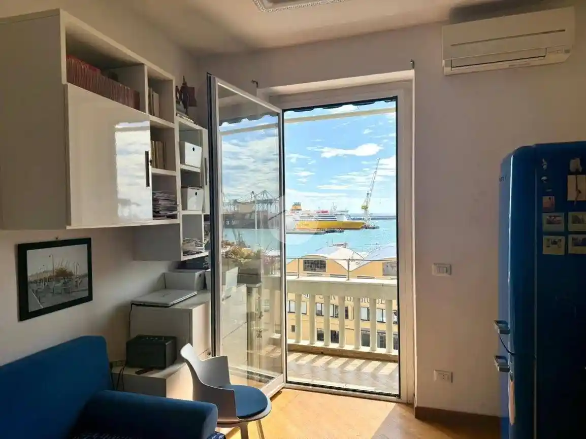 Appartamento in vendita a Genova