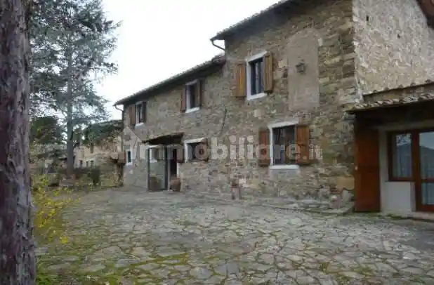 Casa indipendente in vendita a Greve in Chianti