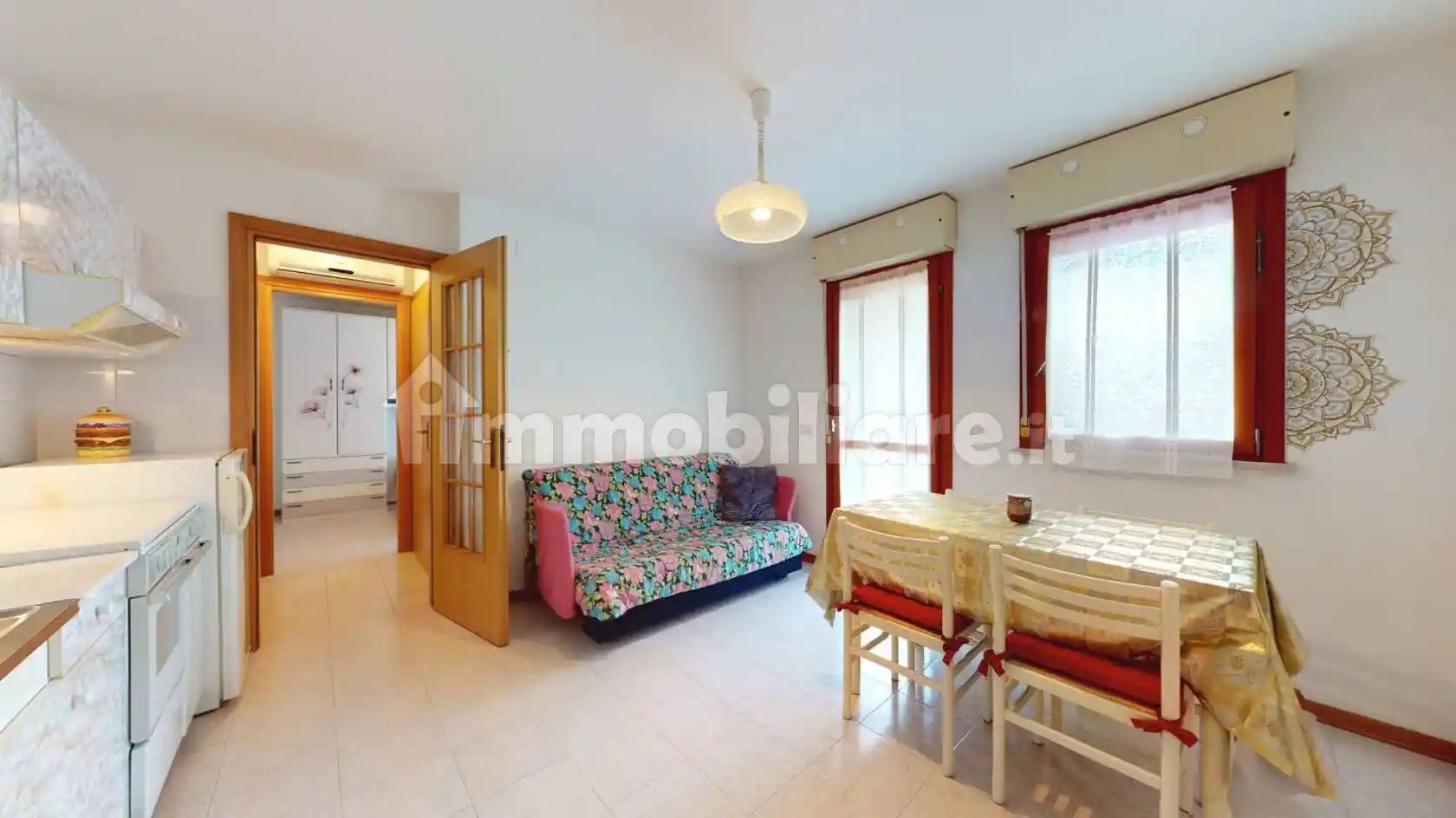 Palazzo - Edificio in vendita a Grado