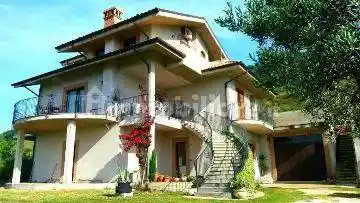 Villa in vendita a Ripa Teatina
