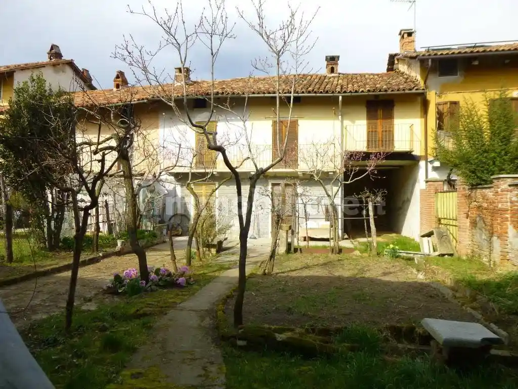 Rustico - Casale in vendita a Buttigliera d'Asti