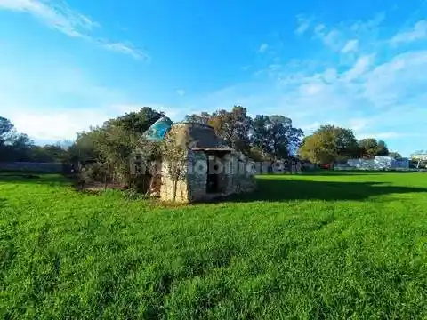 Rustico - Casale in vendita a Noci