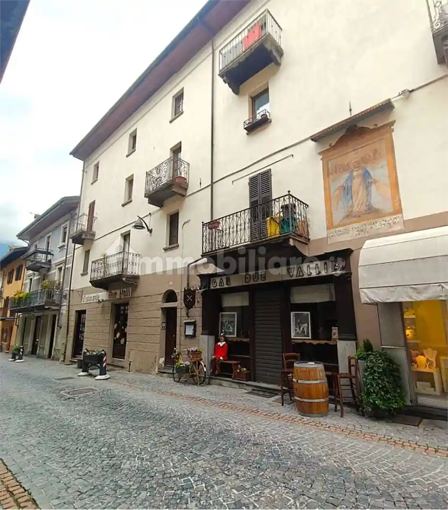 Appartamento in vendita a Verrès