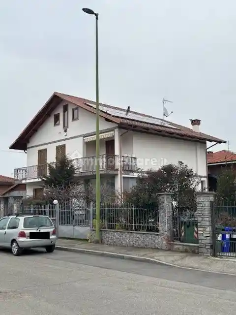 Casa indipendente in vendita a Rivalta di Torino
