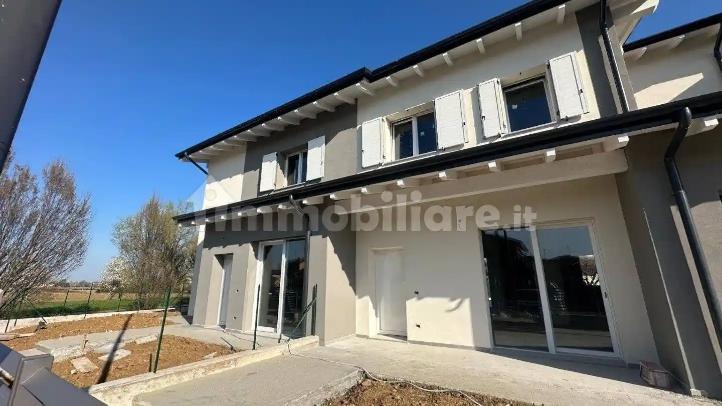 Villetta a schiera in vendita a Scandiano