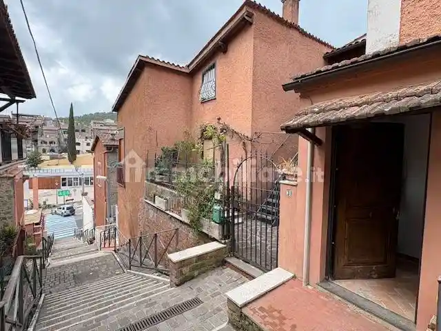Appartamento in vendita a Sacrofano