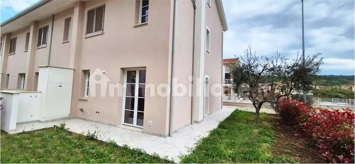 Villetta a schiera in vendita a Montale
