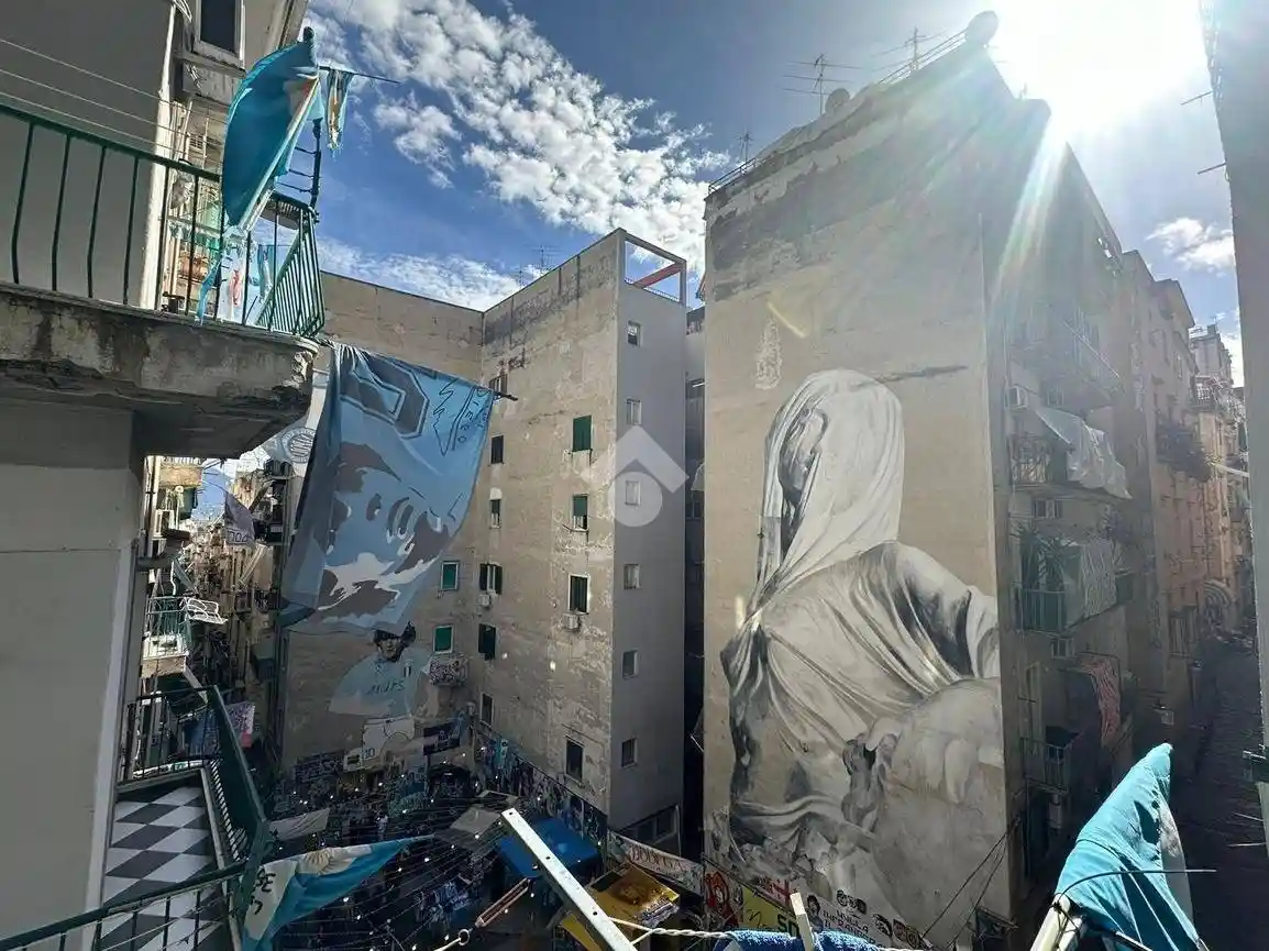 Appartamento in vendita a Napoli