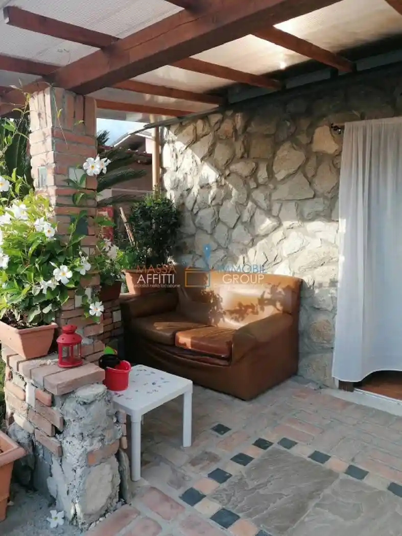Casa indipendente in vendita a Massa