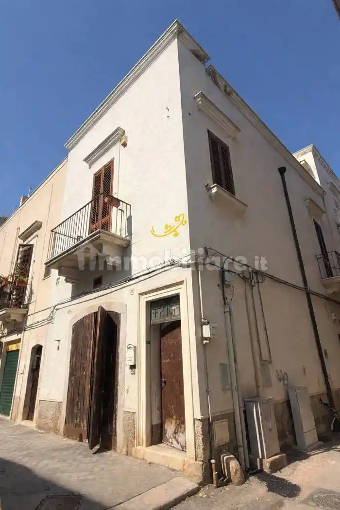 Appartamento in vendita a Mola di Bari