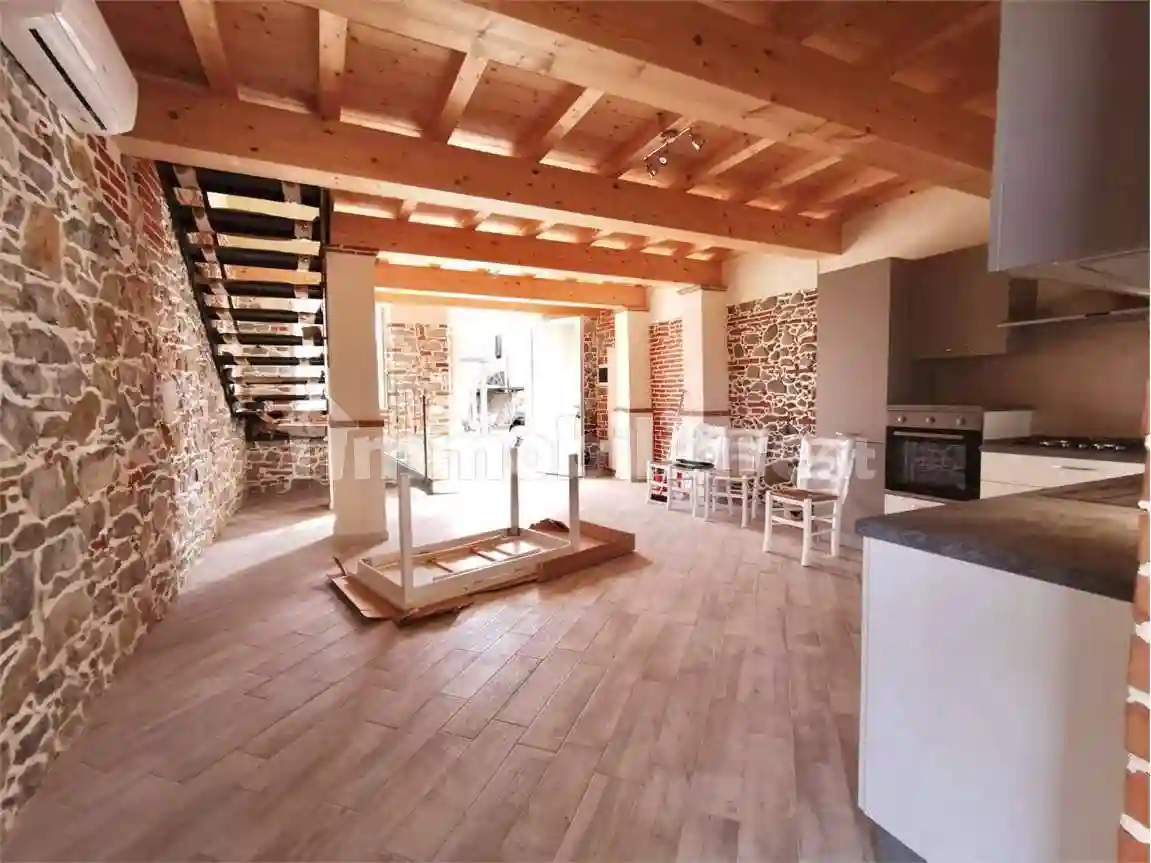 Casa indipendente - foto 2
