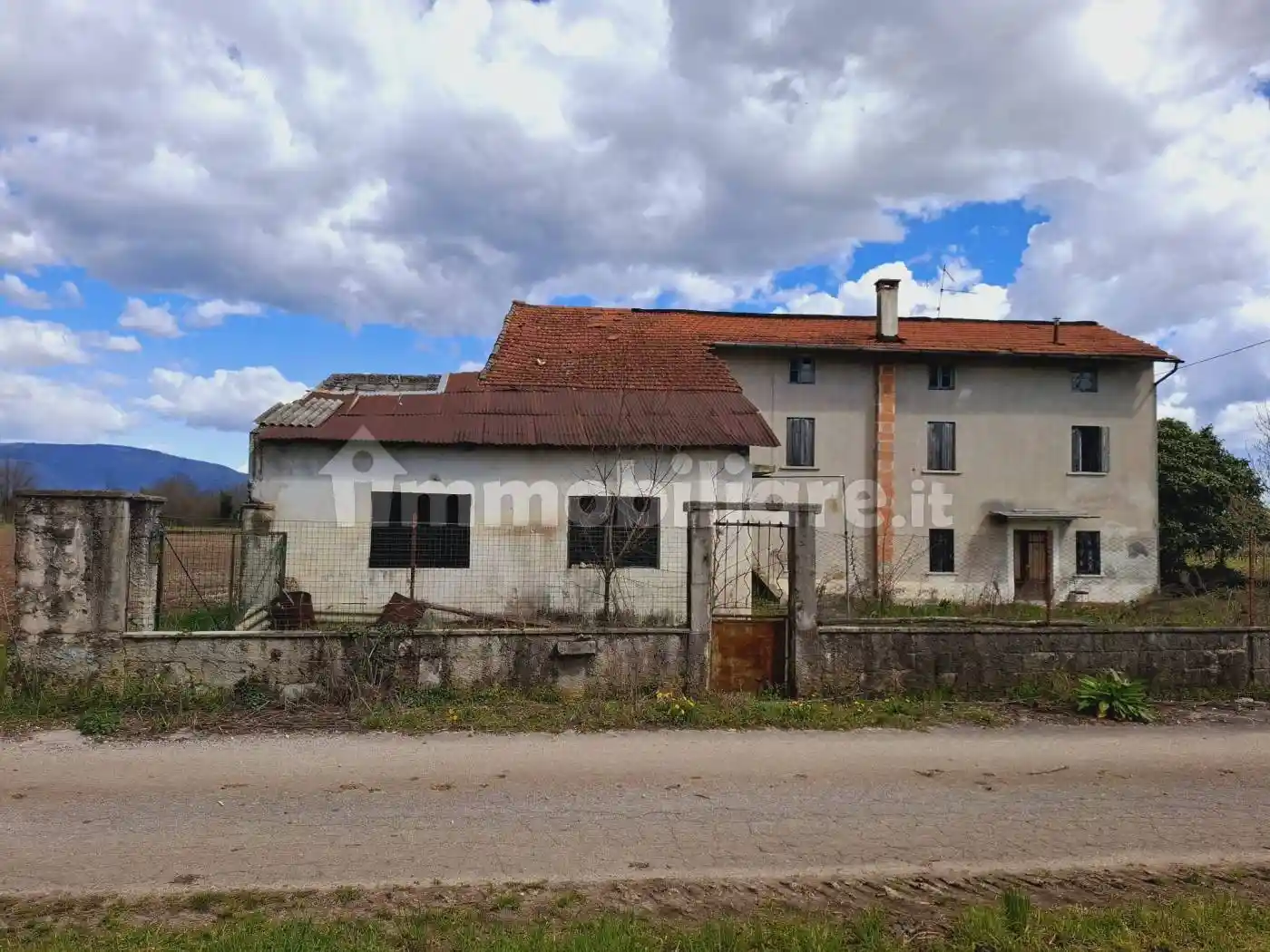 Rustico - Casale in vendita a Vivaro