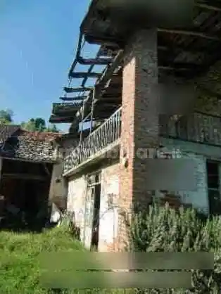 Palazzo - Stabile in vendita a Peveragno