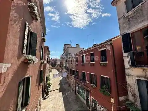 Appartamento in vendita a Venezia