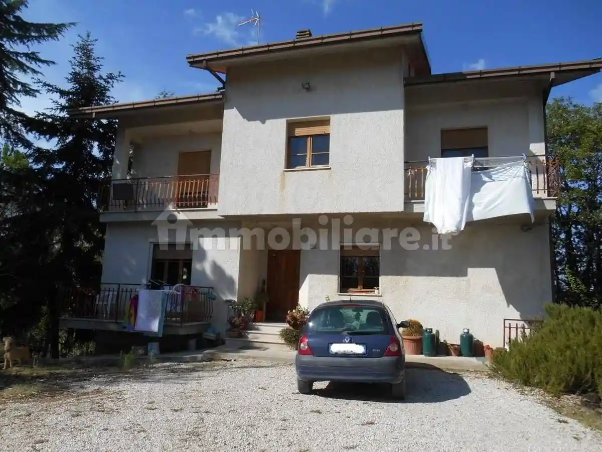 Villa in vendita a Castignano