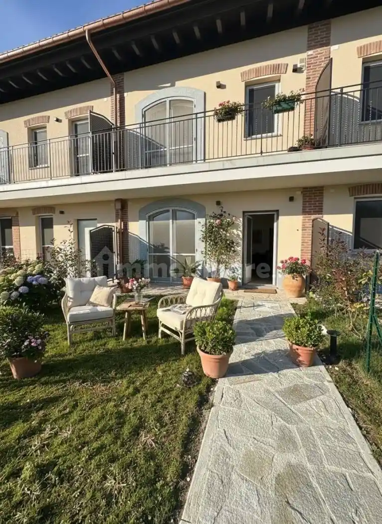 Villetta a schiera in vendita a Melegnano