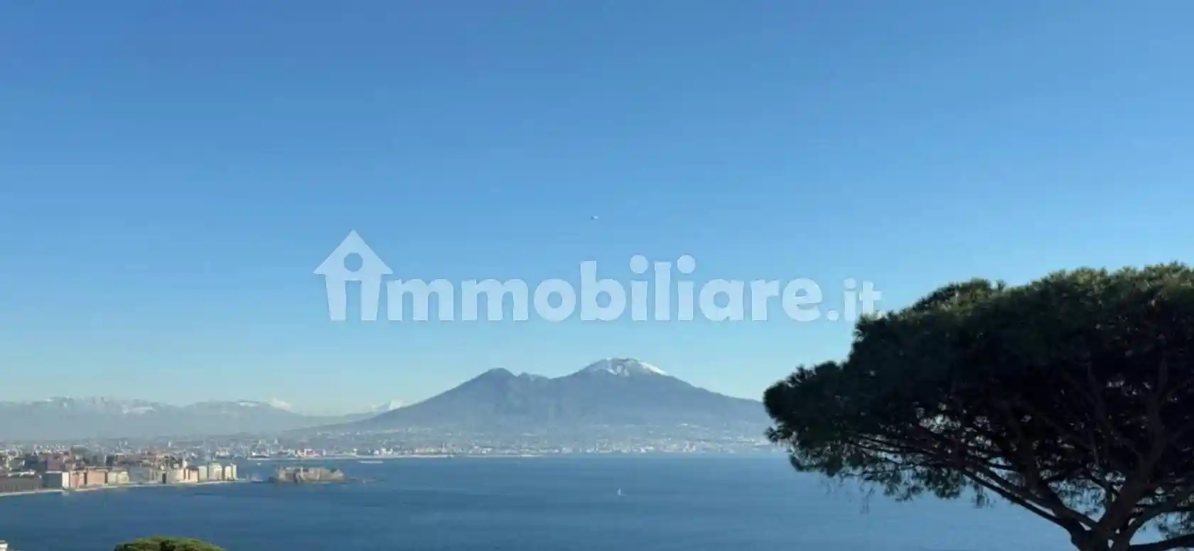 Appartamento in vendita a Napoli