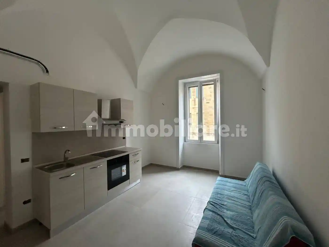 Palazzo - Edificio in affitto a Lecce