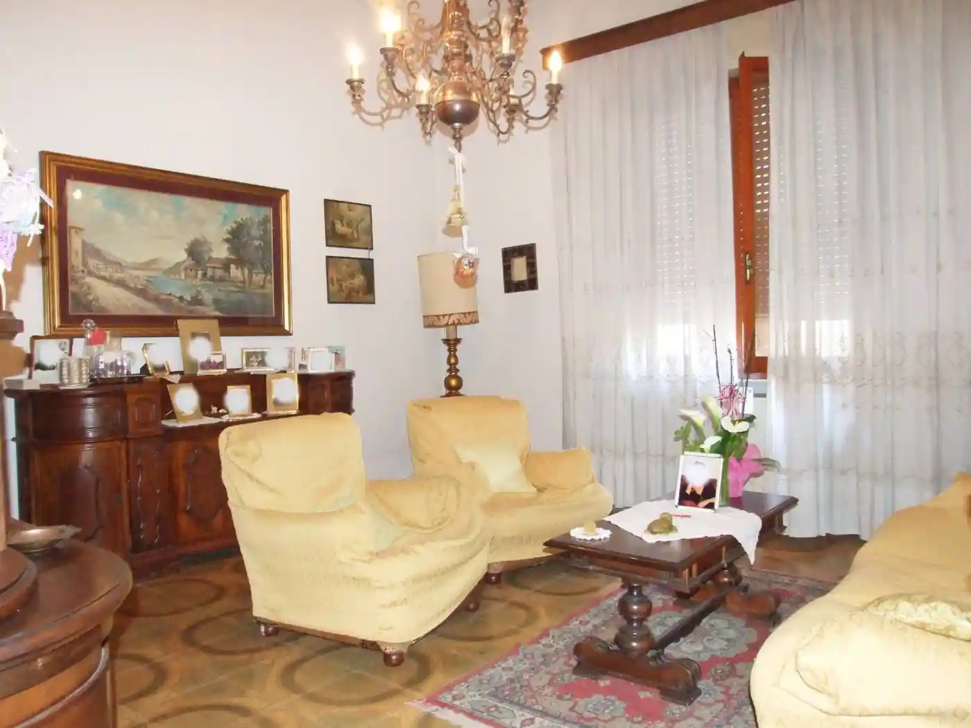 Casa indipendente in vendita a Prato