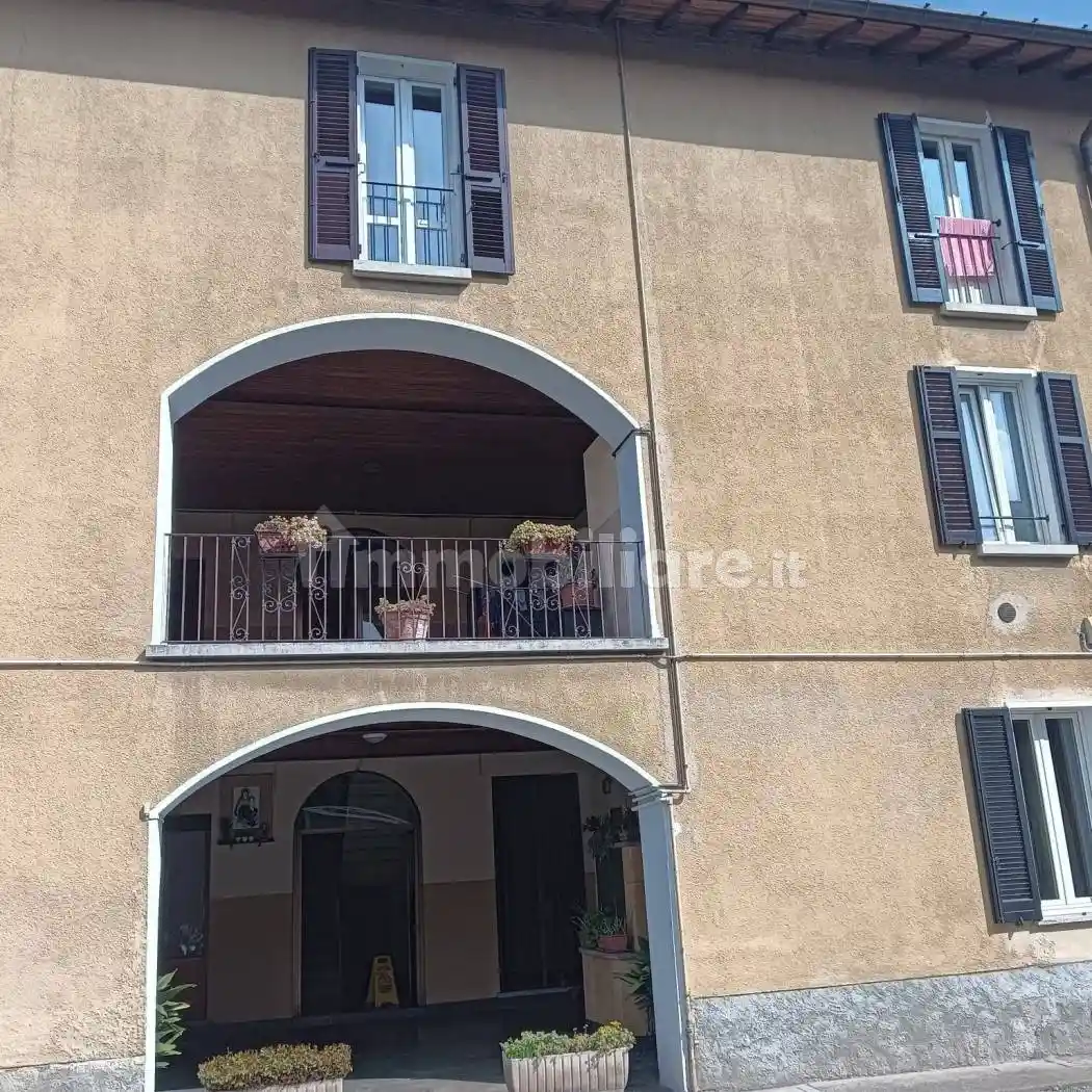 Appartamento in vendita a Erba
