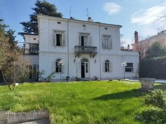Villa in vendita a Trieste