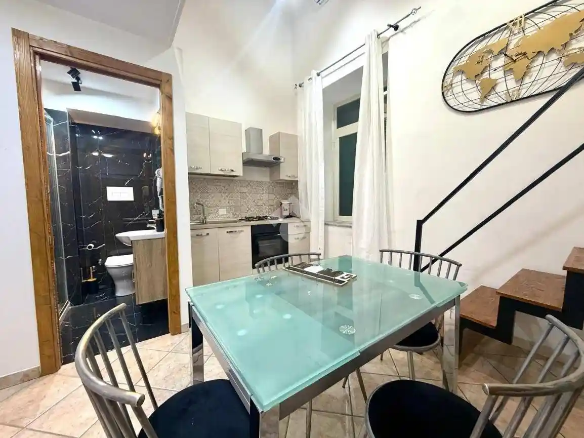 Appartamento in affitto a Napoli