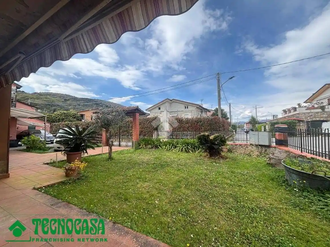 Appartamento in vendita a Ameglia