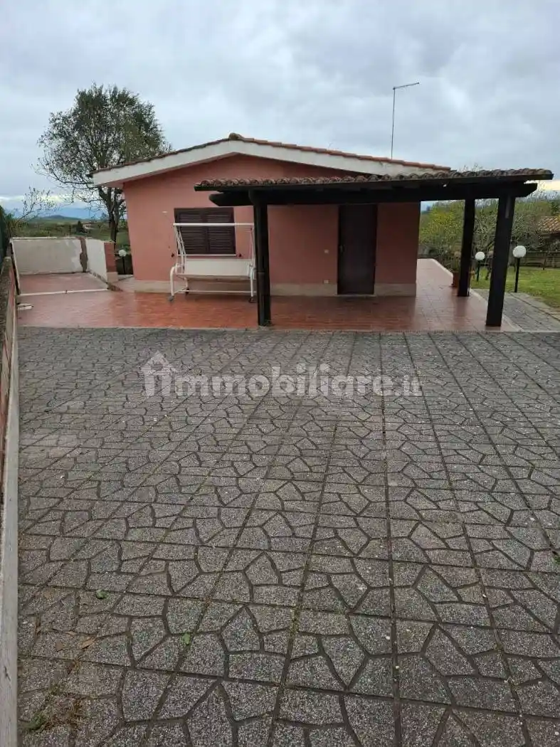Villa in vendita a Trevignano Romano