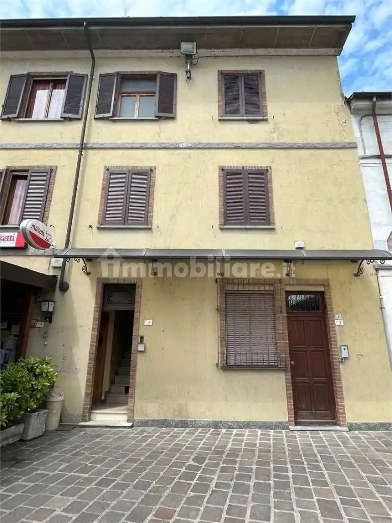 Palazzo - Edificio in vendita a Ferrera Erbognone