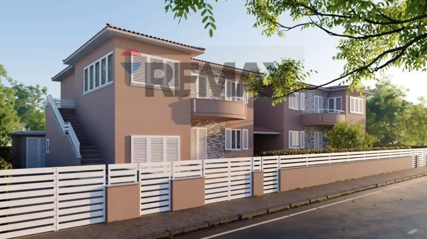 Casa indipendente in vendita a Cecina