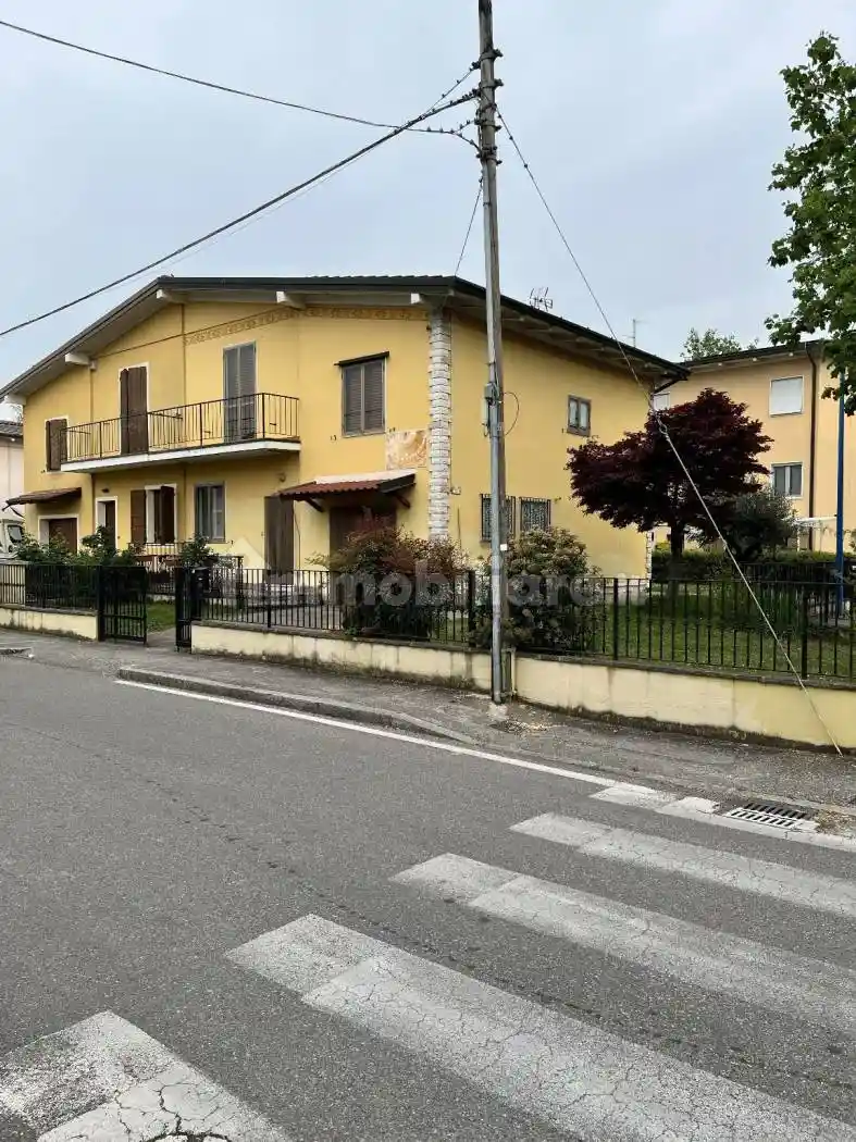 Villa in vendita a Brescia