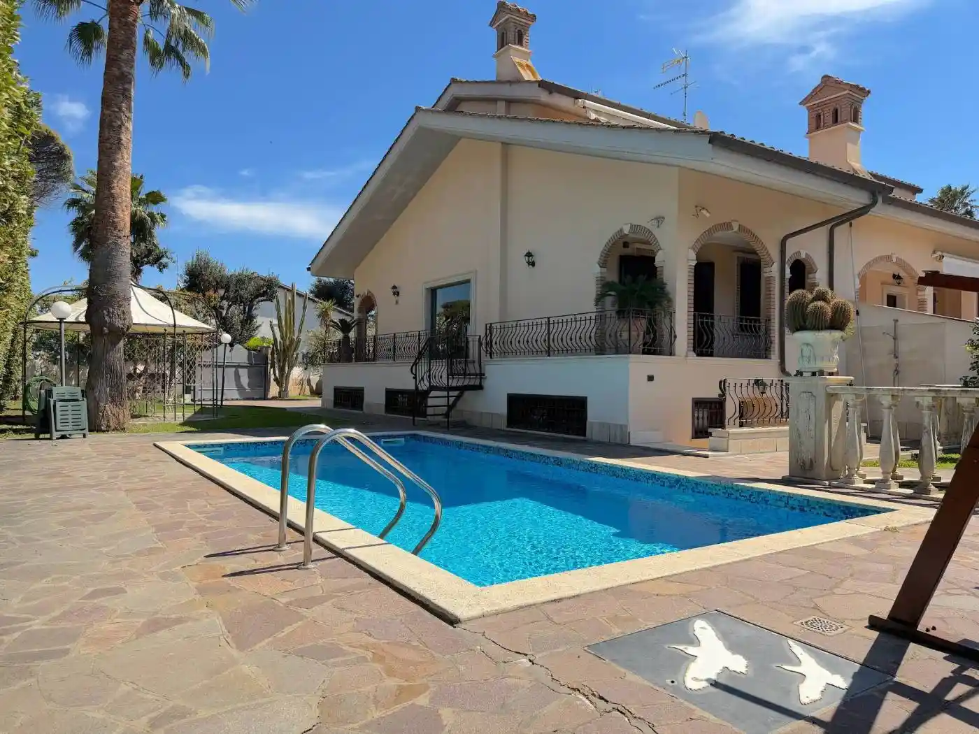 Villa in vendita a Fiumicino