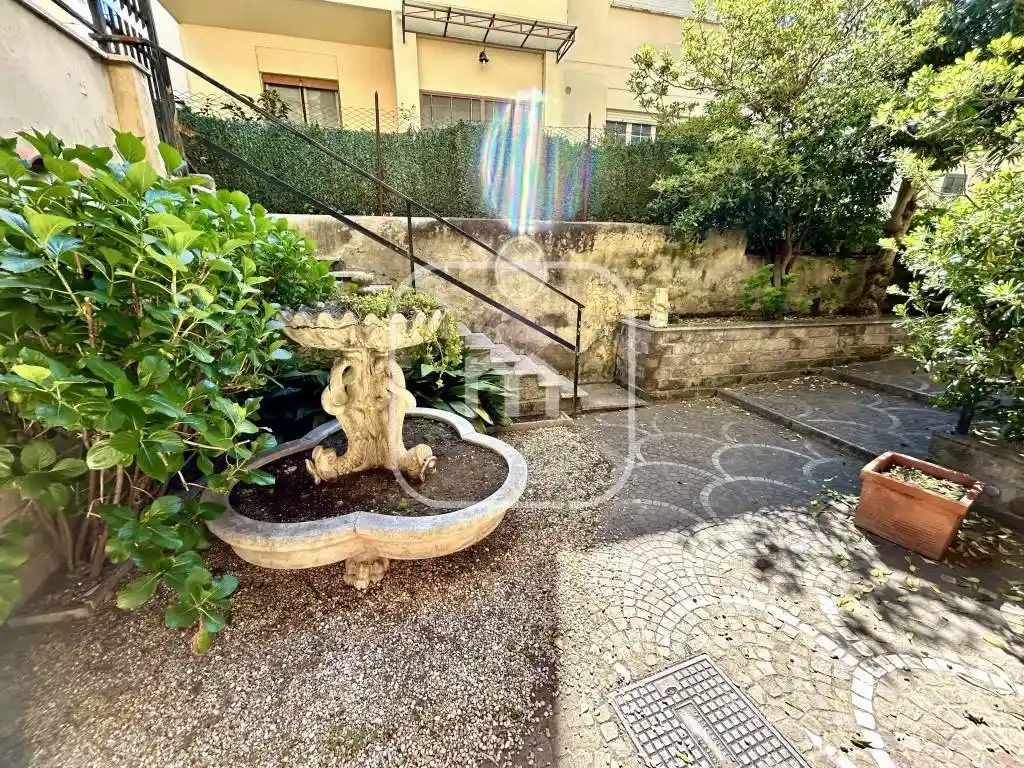 Appartamento in vendita a Grottaferrata