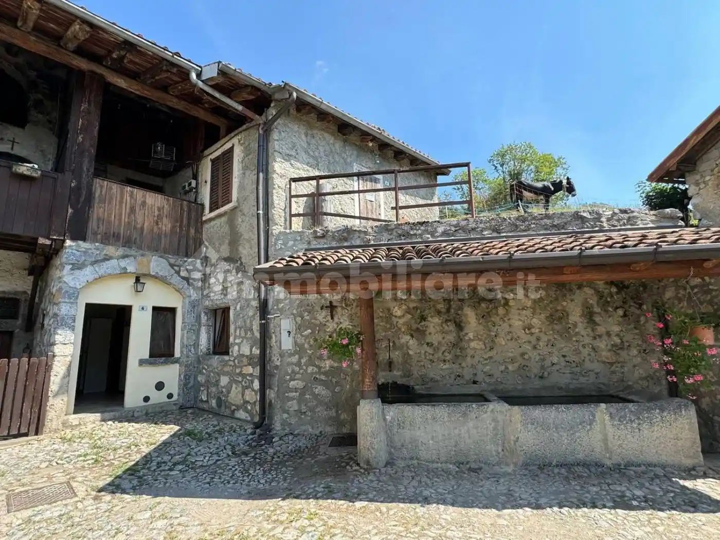 Rustico - Casale in vendita a Oltressenda Alta