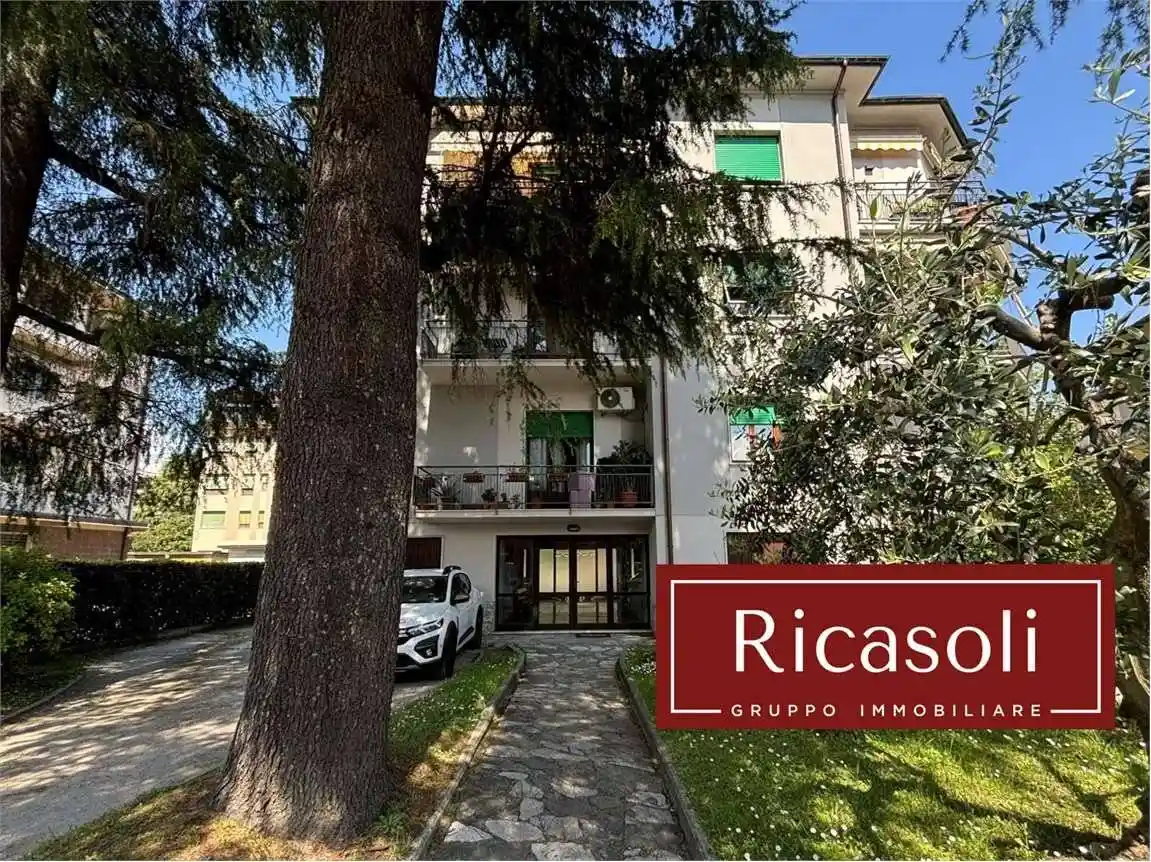 Appartamento in vendita a Lucca